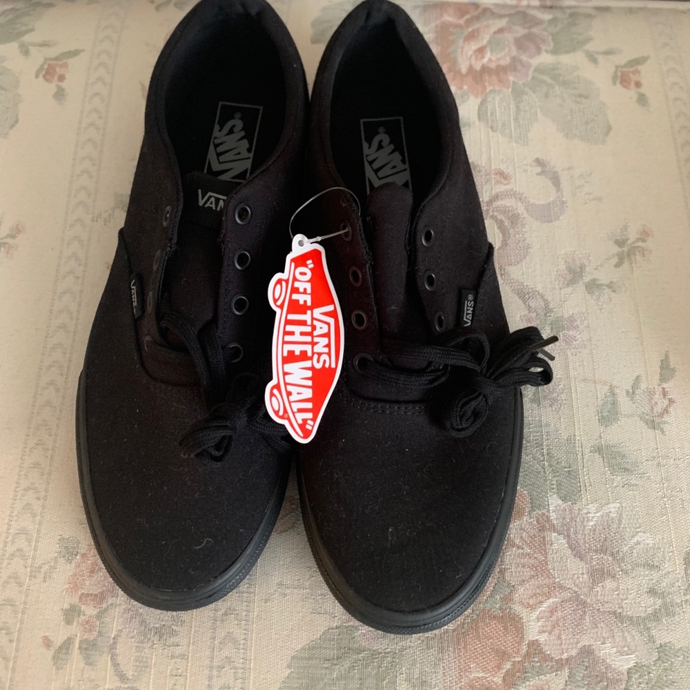 All black lace up vans